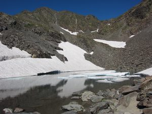 A snowy lake I passed during the descent from Pic Carlit A snowy lake I passed during the descent from Pic Carlit