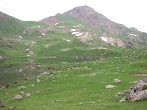 Lac d'Arlet, with Refuge d'Arlet just beyond it