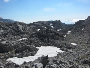 The amazing limestone valley on the way up to Col d’Anaye